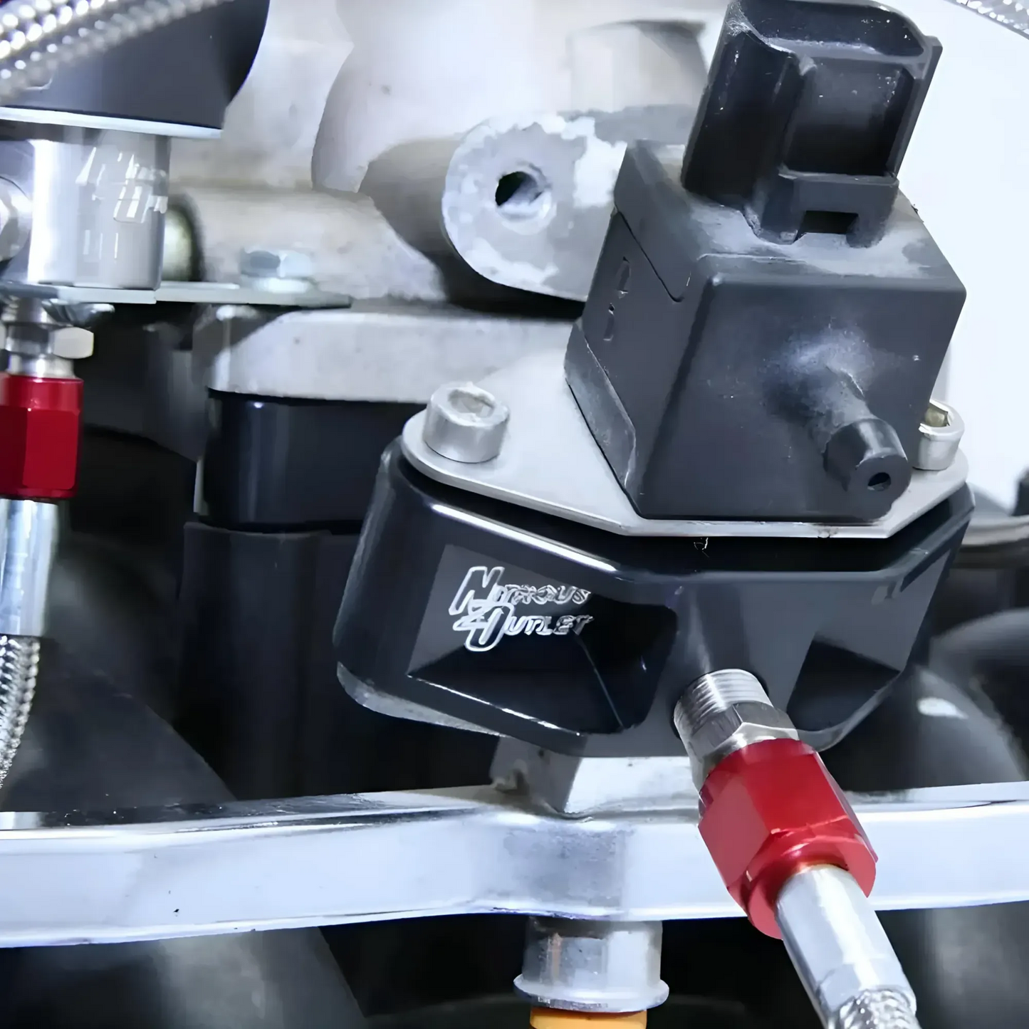 Ford 99-04 4.6/5.4L 2V Billet Fuel Rail Adapter – Nitrous Outlet