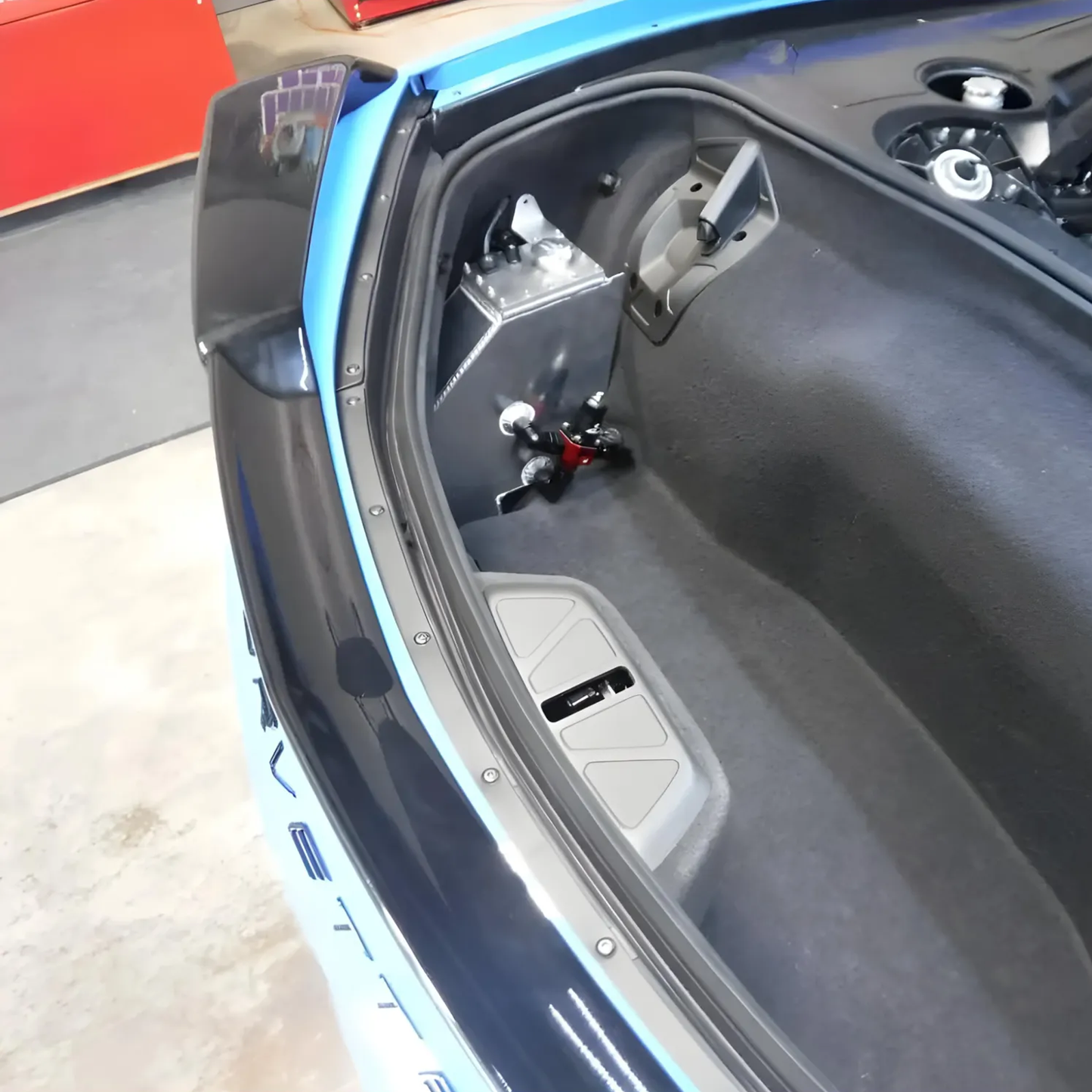 GM 2020-2021 C8 Corvette Trunk Mount Dedicated Fuel System (Gas/E85)